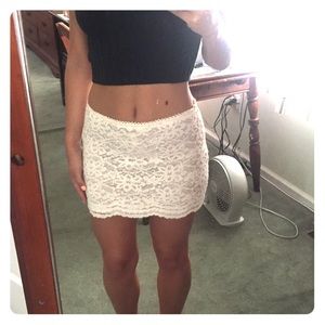 Forever 21 (Heritage 21) Lace Pencil Skirt