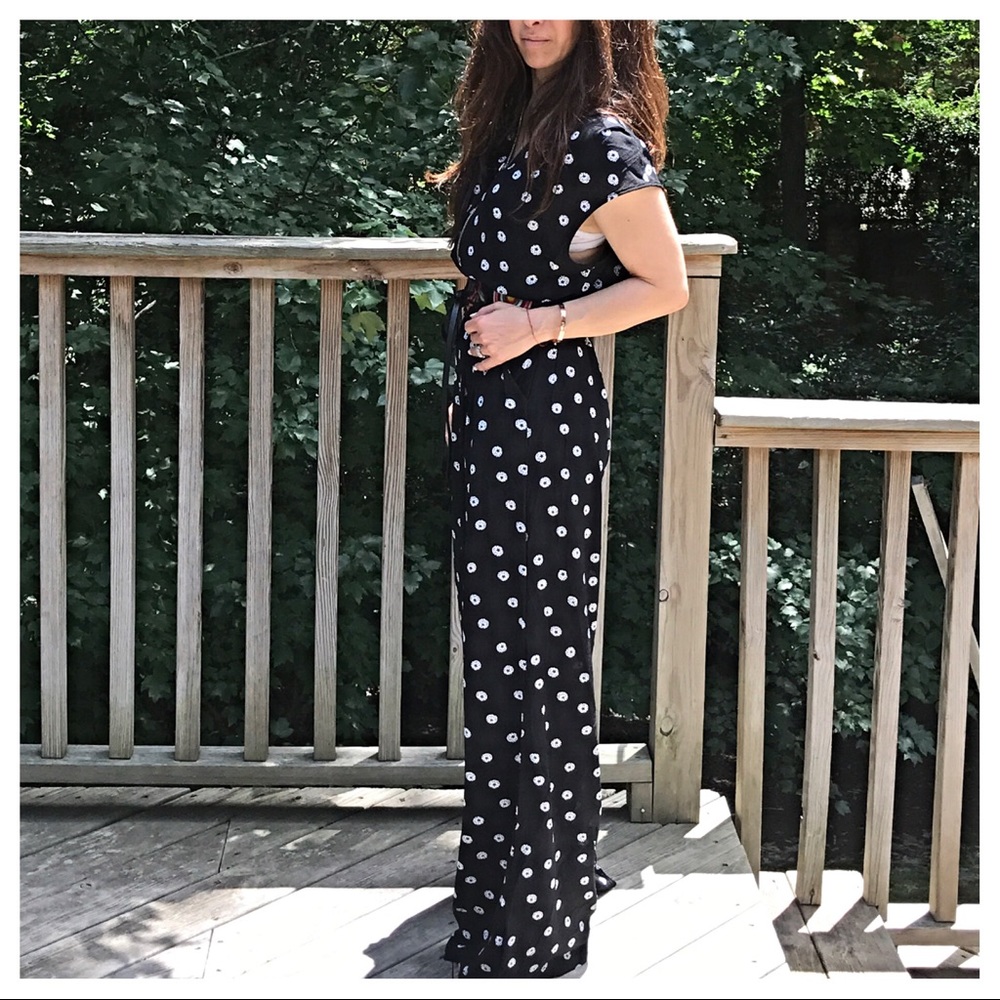 ✨LAST ONE✨Black white Paris zip front jumpsuit - Picture 3 of 8