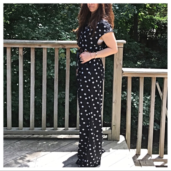 ✨LAST ONE✨Black white Paris zip front jumpsuit - Picture 3 of 8