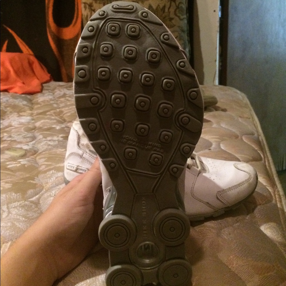 Nike Shox - Picture 5 of 5