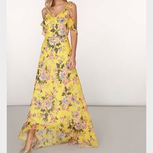 Dorthy Perkins yellow floral maxi dress
