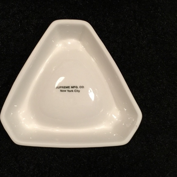 Supreme Ceramic Triple Box Logo Ashtray - Picture 3 of 3