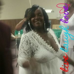 Meet your Posher, Sharron