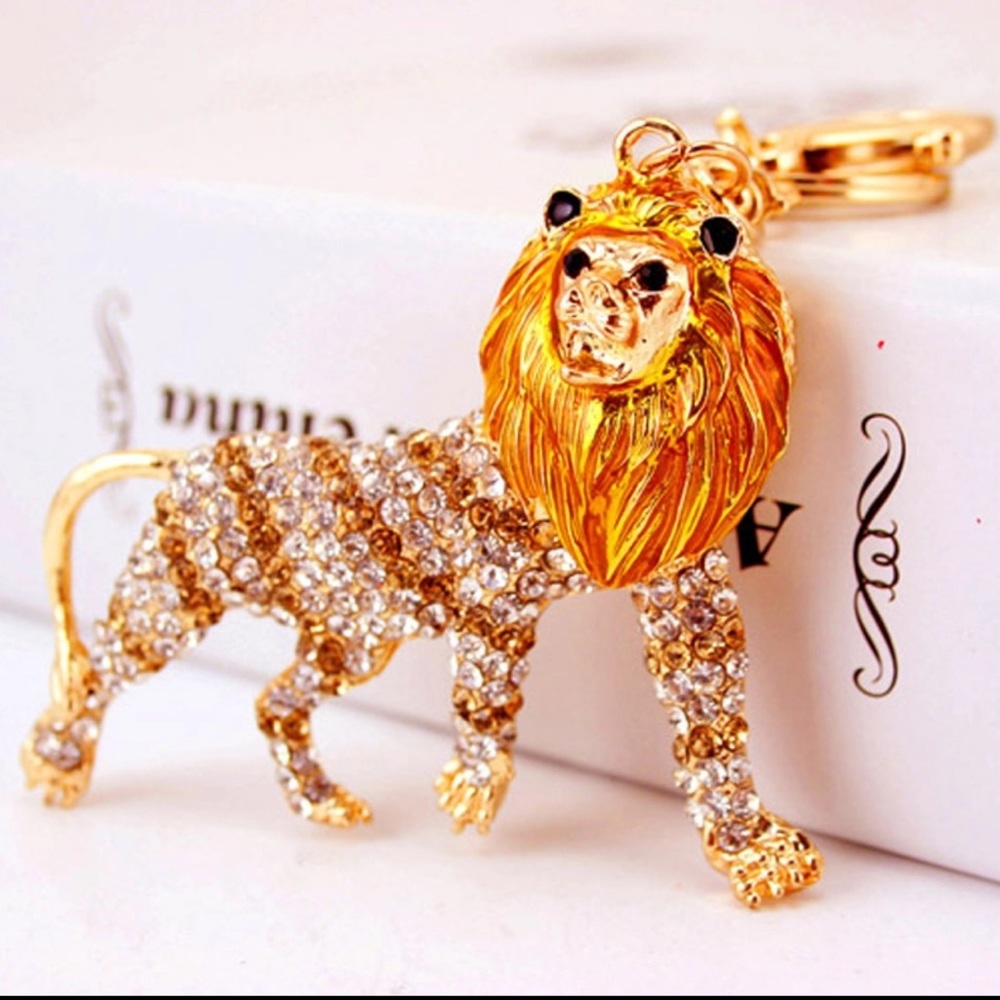 💥SALE Stunning Zodiac Leo Crystal Enamel Charm