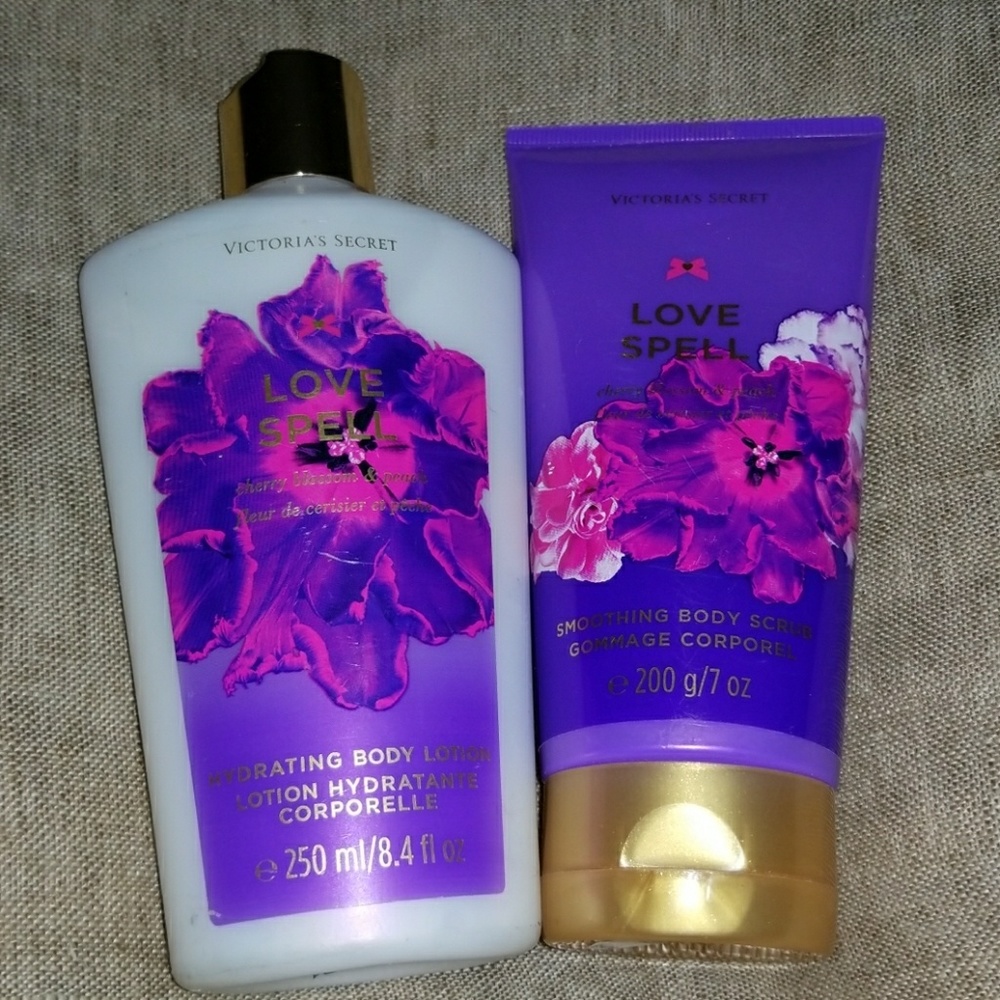 Brand New Victoria Secret Lotion Bundle