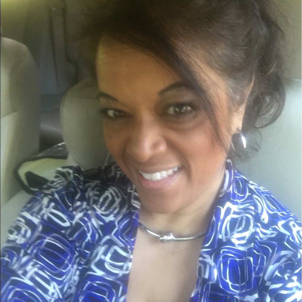 Meet your Posher, Angela