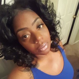 Meet your Posher, Kendra