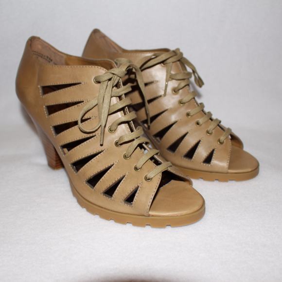 New Chinese Laundry Leather Lace Up Heels Pumps - Picture 1 of 6