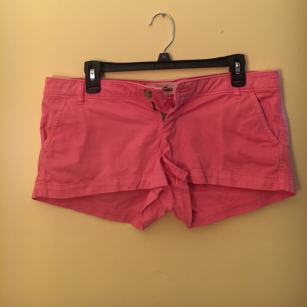 ❌SOLD❌PRICE IS FIRM! Pink Hollister shorts