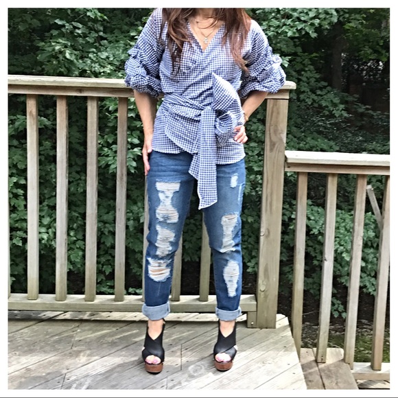 ✨LAST ONE ✨Paris Gingham wrap top - Picture 2 of 7