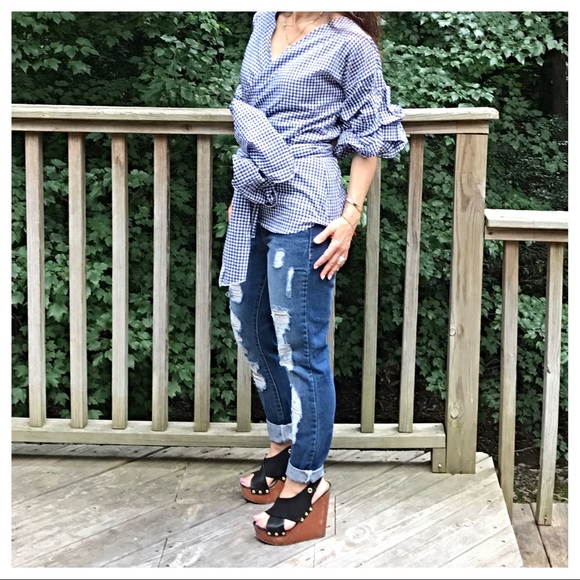 ✨LAST ONE ✨Paris Gingham wrap top - Picture 4 of 7