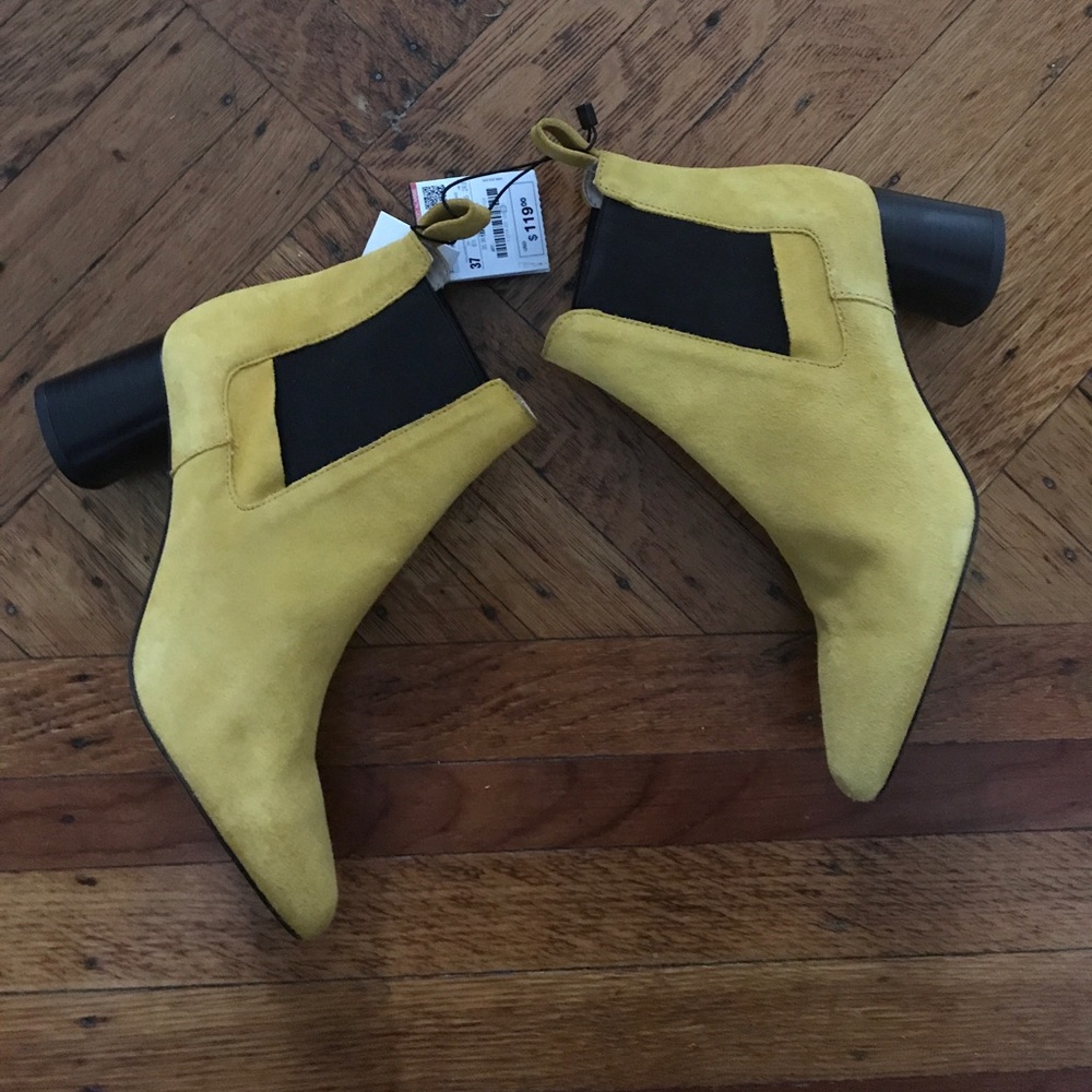 Zara Mustard Yellow Suede Ankle Boots size 37