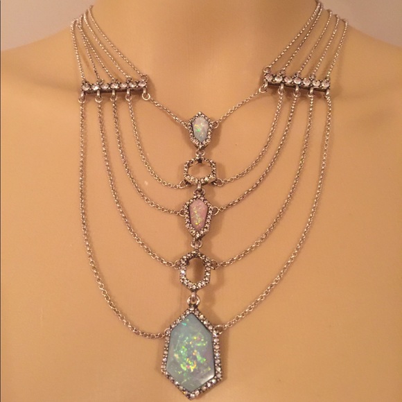 Statement Necklace - Picture 4 of 7