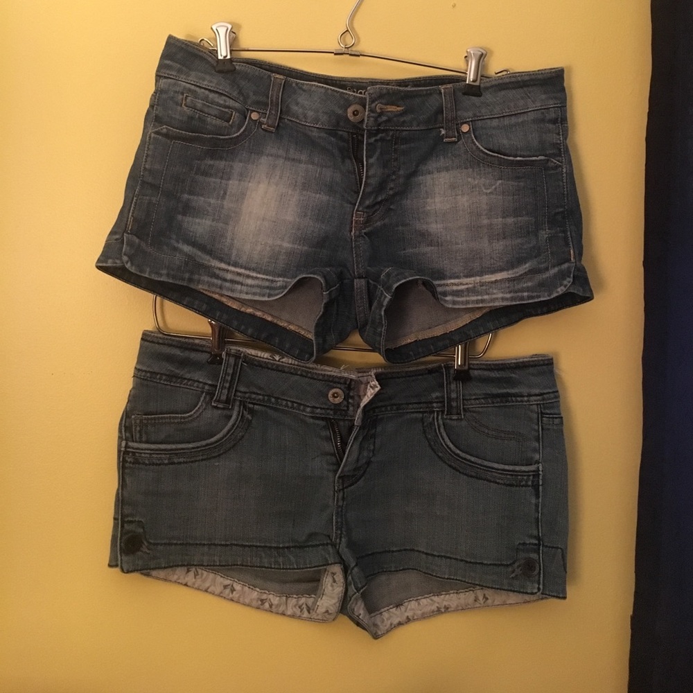 ❌SOLD❌PRICE IS FIRM! 2 Charlotte Russe shorts