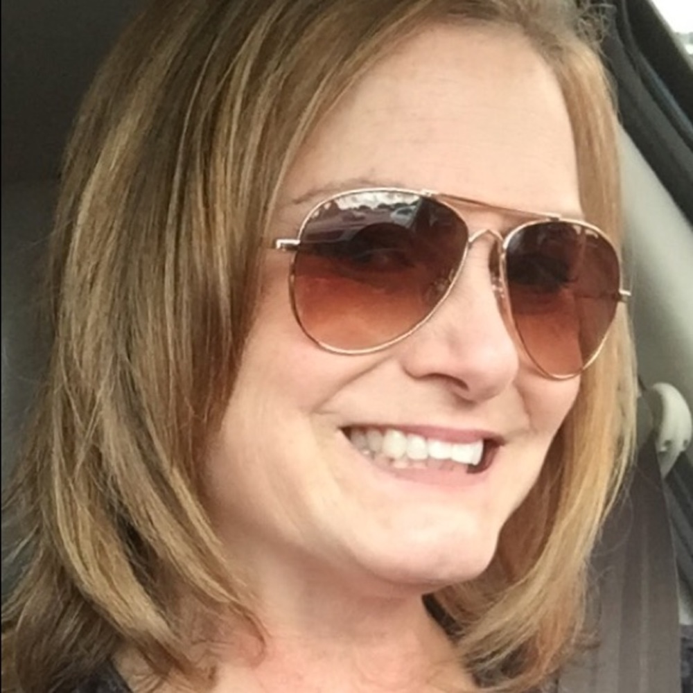 Meet your Posher, Deborah peyton