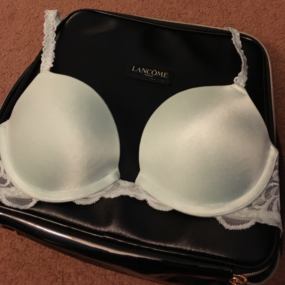 🔴VS PINK PUSH UP BRA❤️SALE