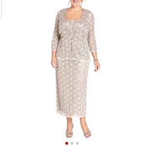 Gorgeous mocha lace evening dress