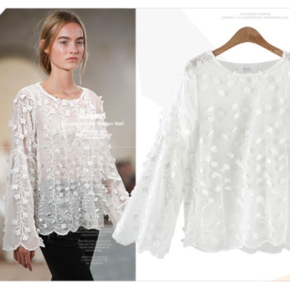 🛍NEW IN🛍 White Floral Appliqué Detailed Chic Top