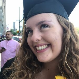 Meet your Posher, Hannah