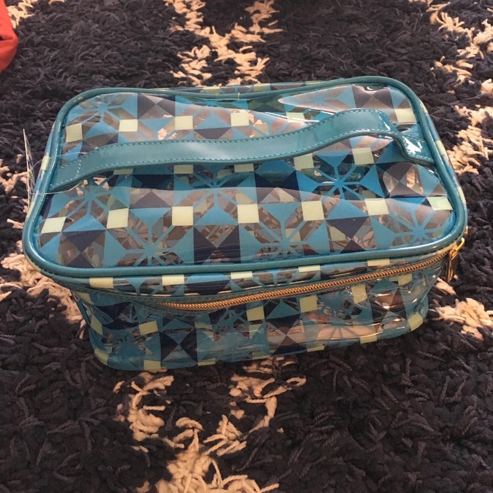 Make travel bag