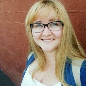 Meet your Posher, Esther