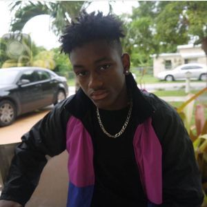 Meet your Posher, Amir