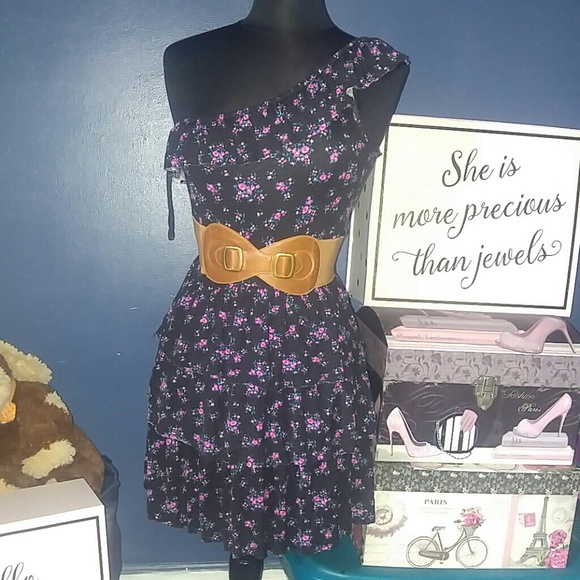 Deb Dresses & Skirts - ❤️❤️Deb ruffle Dress❤️❤️