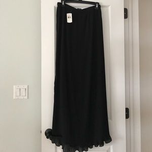 New black, accordian pleated skirt