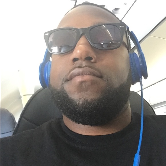 Meet your Posher, Andrew - Picture 1 of 1