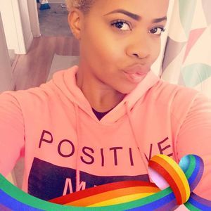 Meet your Posher, Damaris