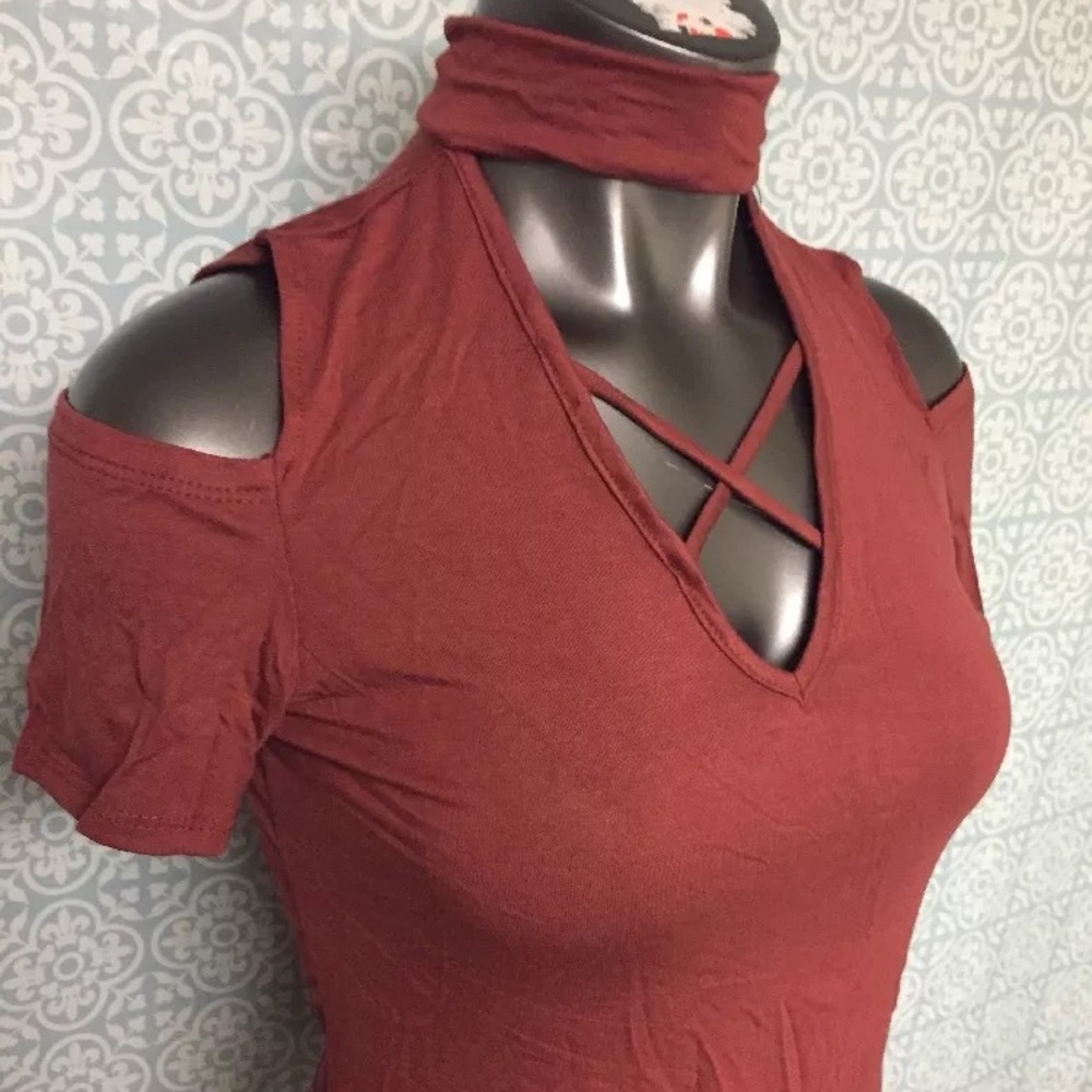 💋New high neck bare shoulder shirt brick color