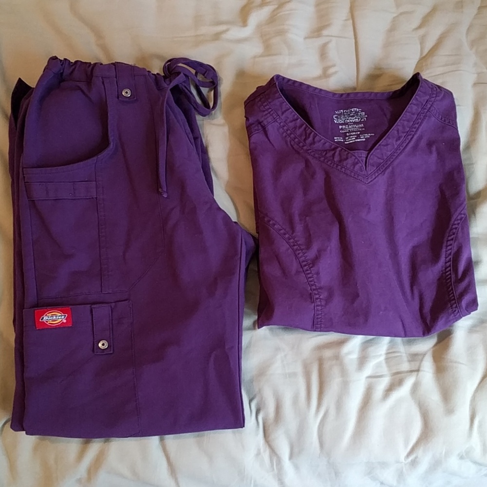SOLD 🚫 Dickies + Cherokee Scrub Set