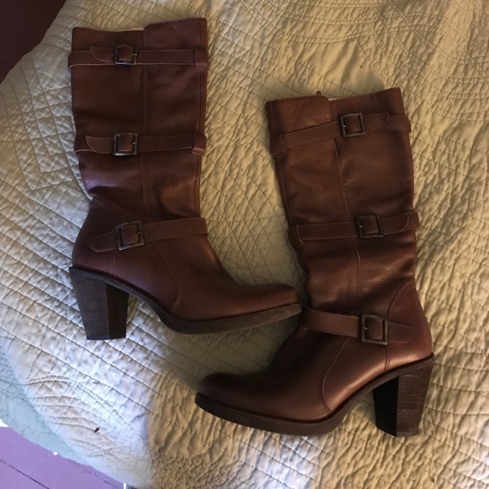 Great used condition Via Spiga boots