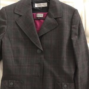 Tahari blazer with matching knit pink shell