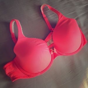 Neon pink Body by Victoria Bra 36C