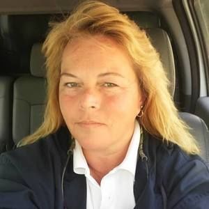 Meet your Posher, Eva