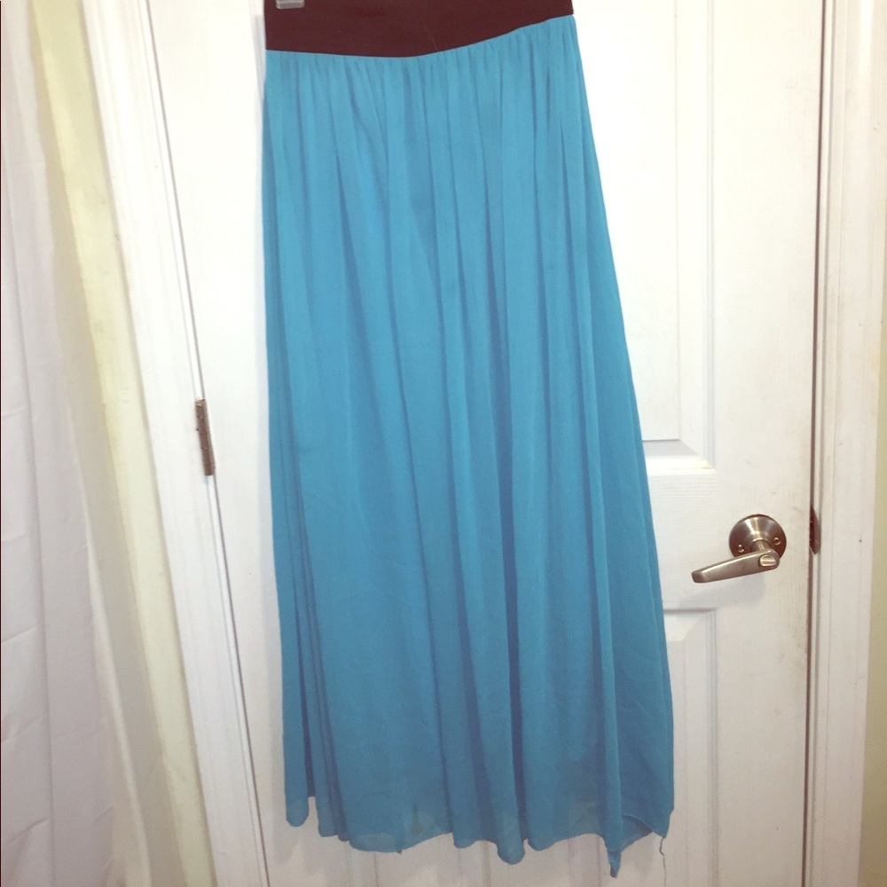 Long maxi skirt