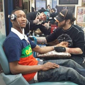 Meet your Posher, Wayne