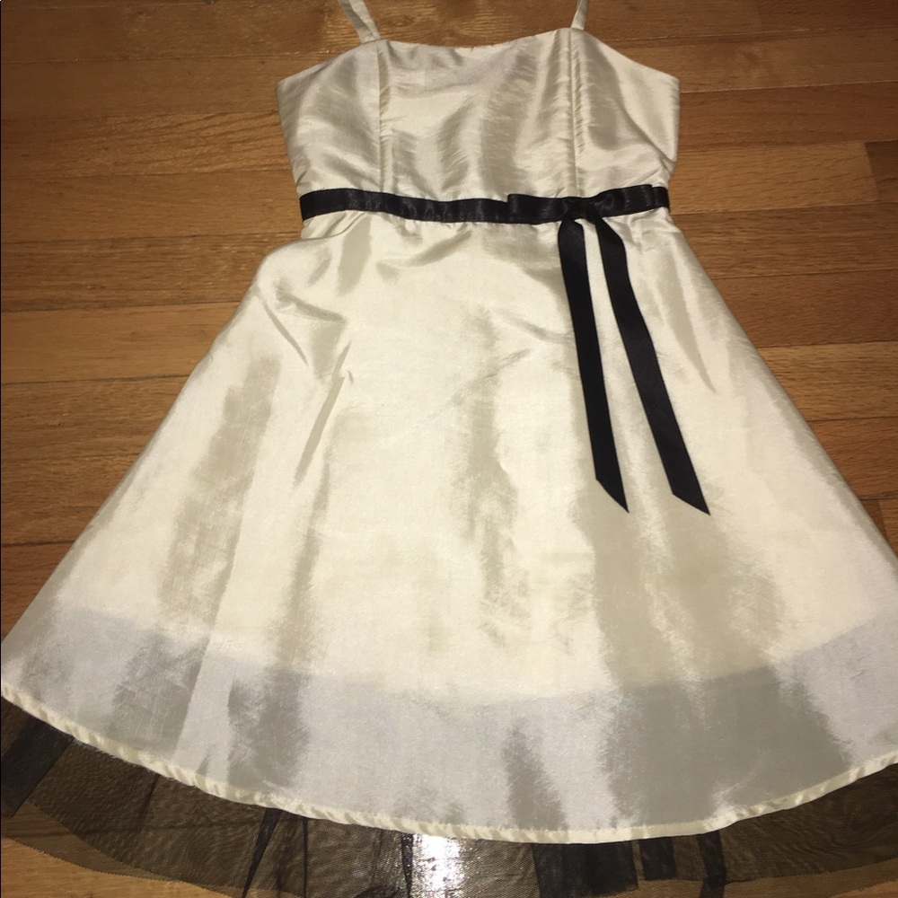 Amy Bryer Girls Dress