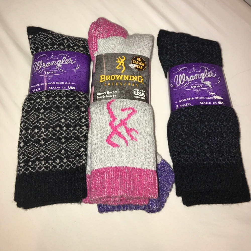 Comfy and thick BRAND NEW Women's knit boot socks