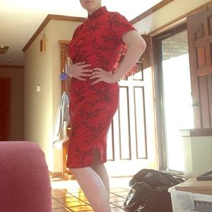 MAKE OFFER Vintage cherry red Asian wiggle dress