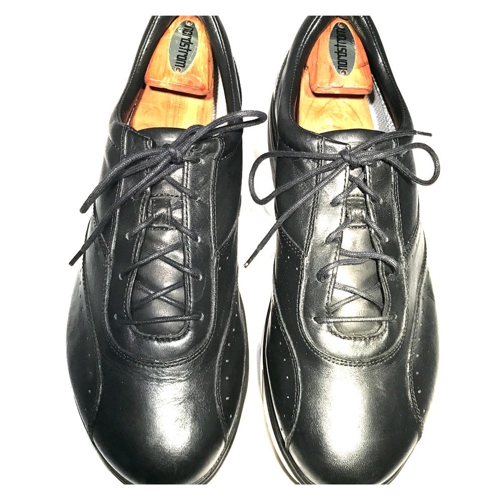 MBT men's leather walking shoe