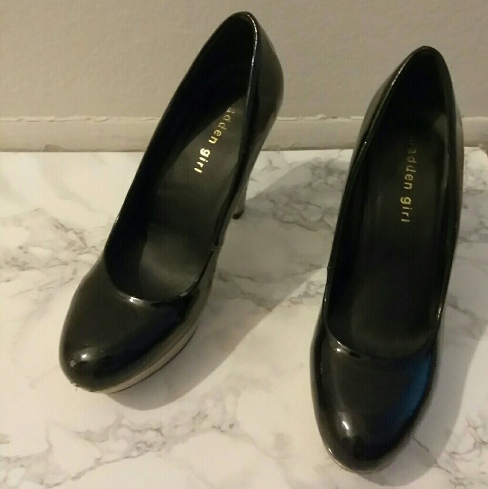 Madden girl pumps