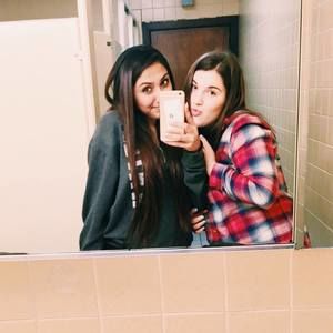 Meet your Posher, Laraib