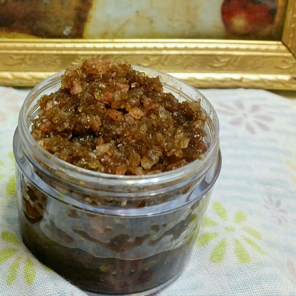 Homemade organic Ginger cinnamon body scrub