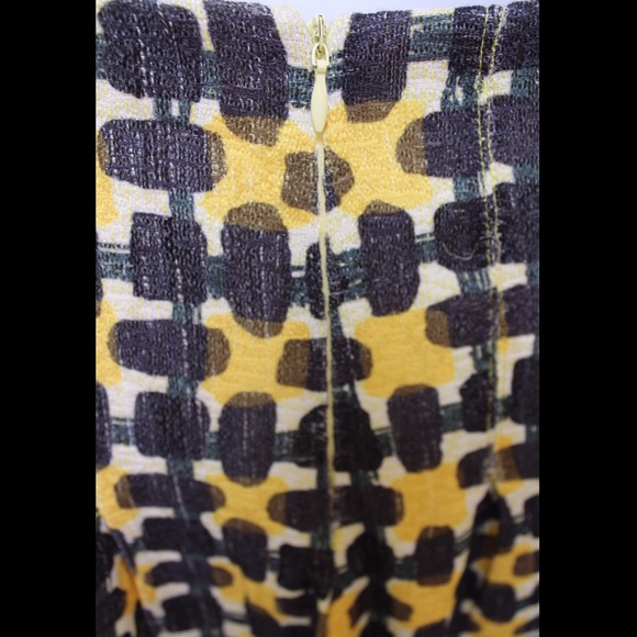 Pleated mini skirt - Picture 3 of 3