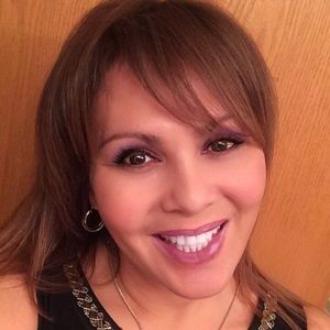 Meet your Posher, Angelica