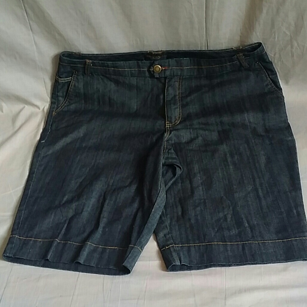 AVENUE JEANS Shorts grayish blue 18 Denim