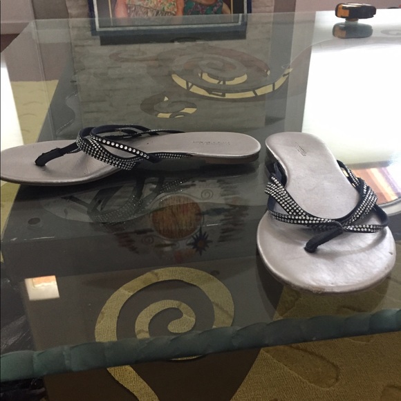 Silver flip flops with jeweled straps - Picture 1 of 1