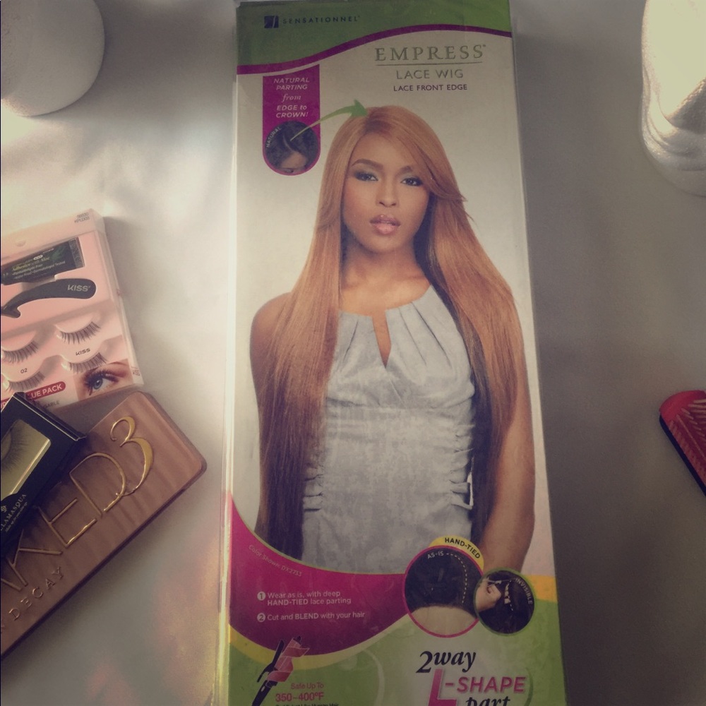 Sensationnel empress lace wig
